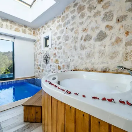 1 Bedroom 1151 *